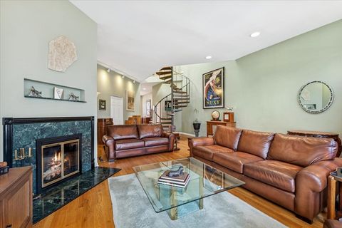 Tiny photo for 808 S Bishop Street, Chicago, IL 60607 (MLS # 12576466)