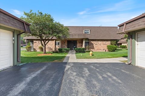 Tiny photo for 11134 Northwest Road #2C, Palos Hills, IL 60465 (MLS # 12534169)