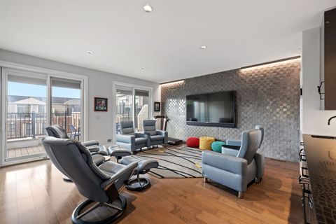 Tiny photo for 353 E Liberty Drive, Wheaton, IL 60187 (MLS # 12530567)