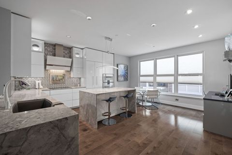 Tiny photo for 353 E Liberty Drive, Wheaton, IL 60187 (MLS # 12530567)