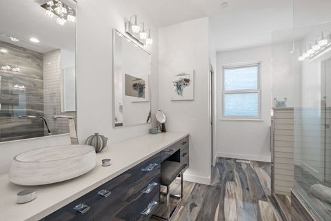 Tiny photo for 353 E Liberty Drive, Wheaton, IL 60187 (MLS # 12530567)