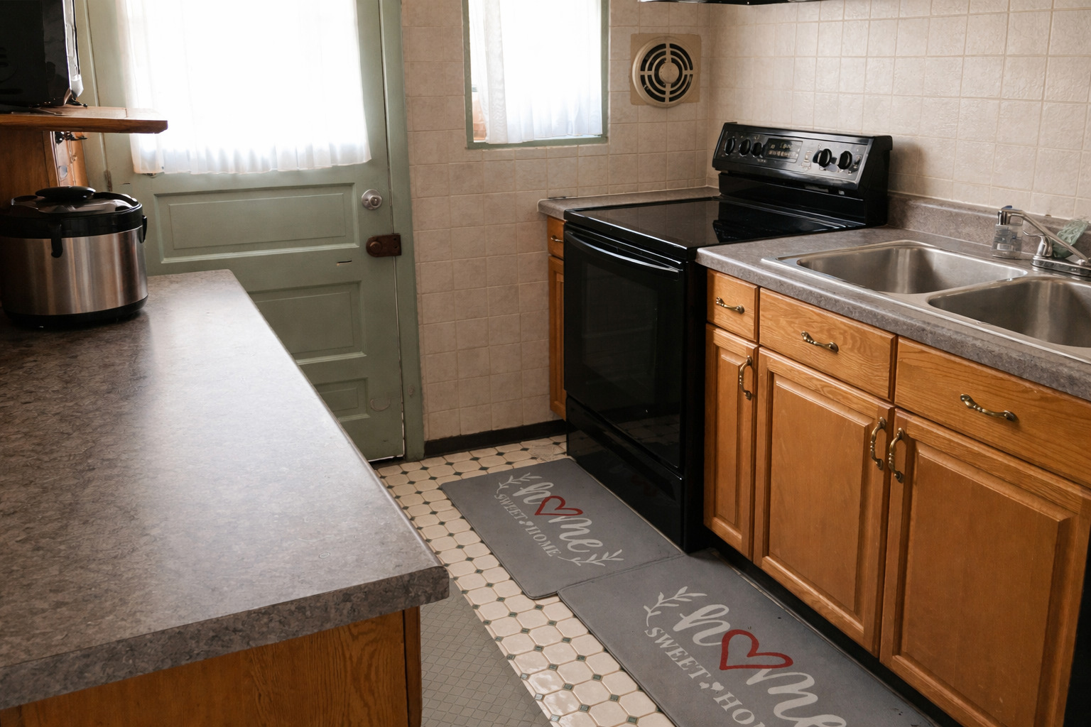 1706 W Jarvis Avenue 1W