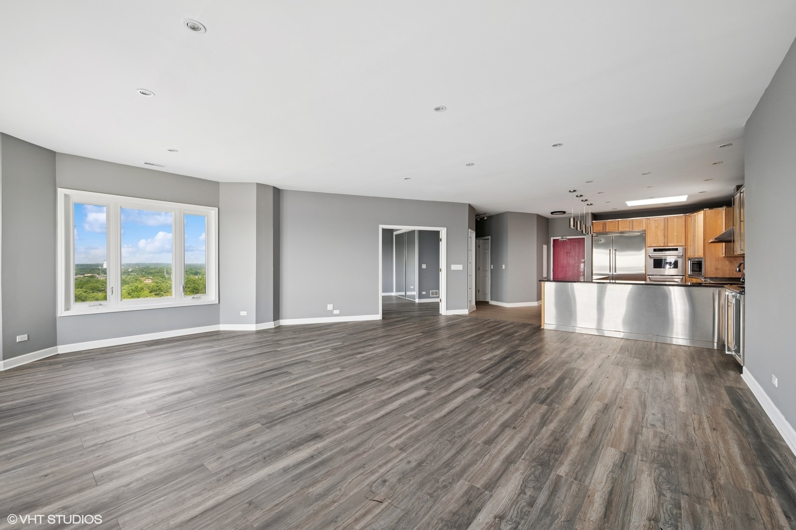 1 Renaissance Place 3PH