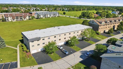 Tiny photo for 15712 OLD ORCHARD Court #1S, Orland Park, IL 60462 (MLS # 12683322)