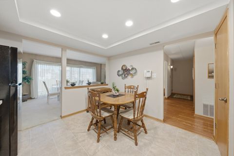 Tiny photo for 15712 OLD ORCHARD Court #1S, Orland Park, IL 60462 (MLS # 12683322)