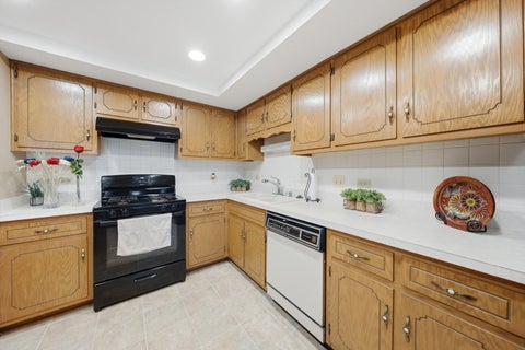 Tiny photo for 15712 OLD ORCHARD Court #1S, Orland Park, IL 60462 (MLS # 12683322)