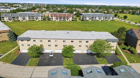 Tiny photo for 15712 OLD ORCHARD Court #1S, Orland Park, IL 60462 (MLS # 12683322)