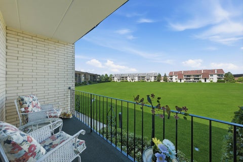 Tiny photo for 15712 OLD ORCHARD Court #1S, Orland Park, IL 60462 (MLS # 12683322)
