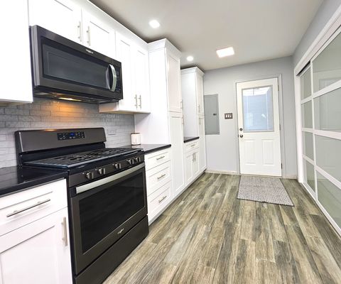 Tiny photo for 7806 W 83rd Street, Bridgeview, IL 60455 (MLS # 12507165)