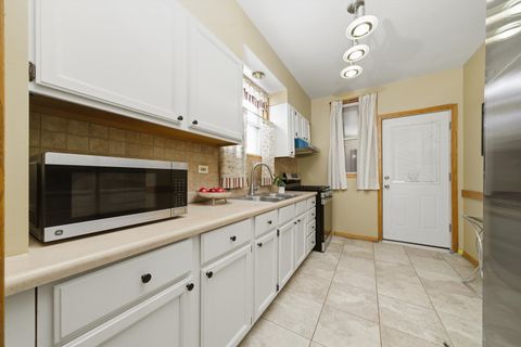 Tiny photo for 1429 Wesley Avenue, Berwyn, IL 60402 (MLS # 12555450)