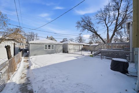 Tiny photo for 1429 Wesley Avenue, Berwyn, IL 60402 (MLS # 12555450)