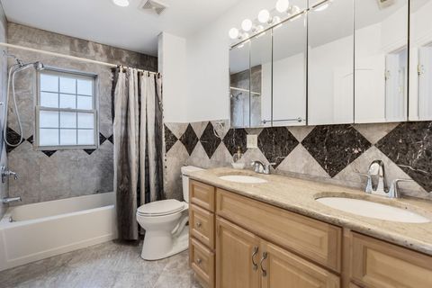 Tiny photo for 6128 N Kildare Avenue, Chicago, IL 60646 (MLS # 12594772)