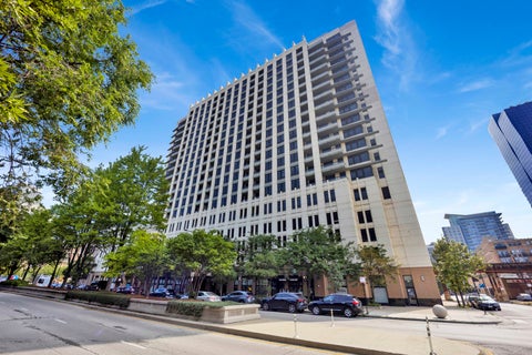 Photo of 1255 S State Street #1008, Chicago, IL 60605 (MLS # 12695588)