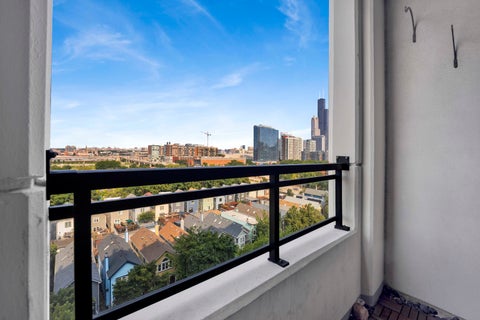 Tiny photo for 1255 S State Street #1008, Chicago, IL 60605 (MLS # 12695588)