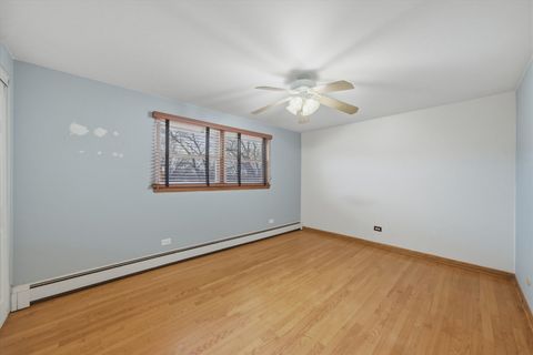 Tiny photo for 6925 W 64th Place #3F, Chicago, IL 60638 (MLS # 12577331)
