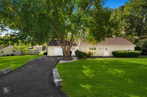 Tiny photo for 1231 60th Street, La Grange Highlands, IL 60525 (MLS # 12769415)