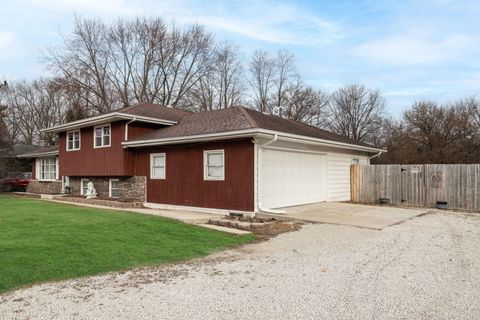 Tiny photo for 28W032 Roosevelt Road, Winfield, IL 60190 (MLS # 12572551)
