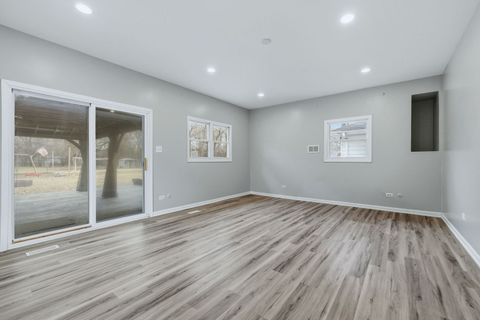 Tiny photo for 28W032 Roosevelt Road, Winfield, IL 60190 (MLS # 12572551)