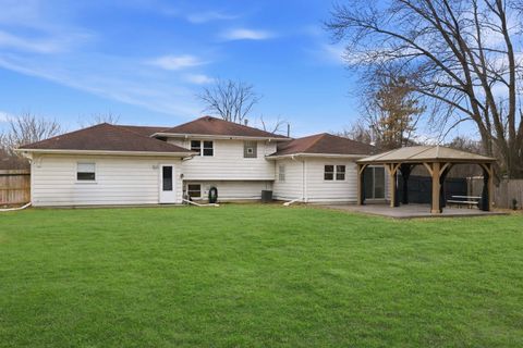 Tiny photo for 28W032 Roosevelt Road, Winfield, IL 60190 (MLS # 12572551)