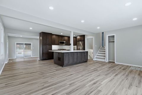 Tiny photo for 28W032 Roosevelt Road, Winfield, IL 60190 (MLS # 12572551)