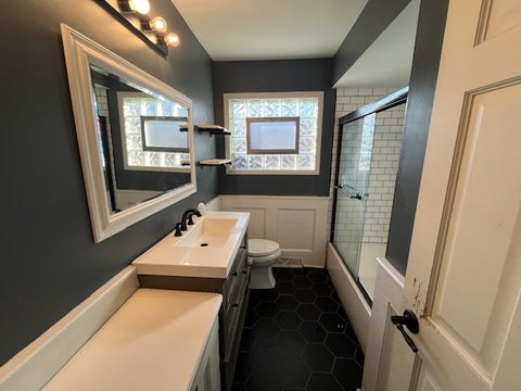 Tiny photo for 5009 W 101st Street, Oak Lawn, IL 60453 (MLS # 12579232)