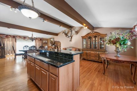 Tiny photo for 380 Dulles Road, Des Plaines, IL 60016 (MLS # 12535336)