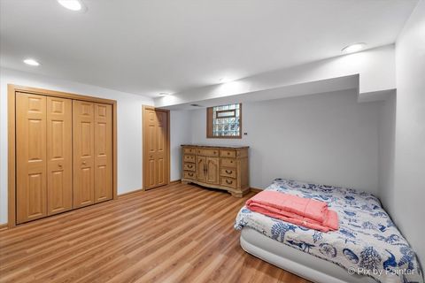 Tiny photo for 380 Dulles Road, Des Plaines, IL 60016 (MLS # 12535336)