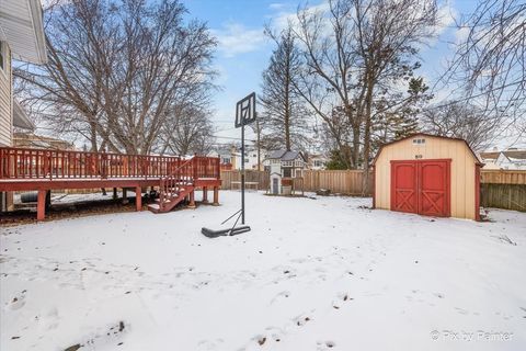 Tiny photo for 380 Dulles Road, Des Plaines, IL 60016 (MLS # 12535336)