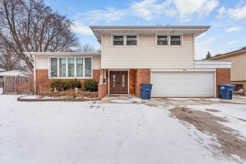 Photo of 380 Dulles Road, Des Plaines, IL 60016 (MLS # 12535336)
