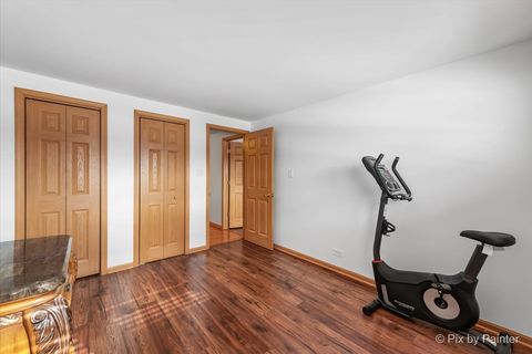 Tiny photo for 380 Dulles Road, Des Plaines, IL 60016 (MLS # 12535336)