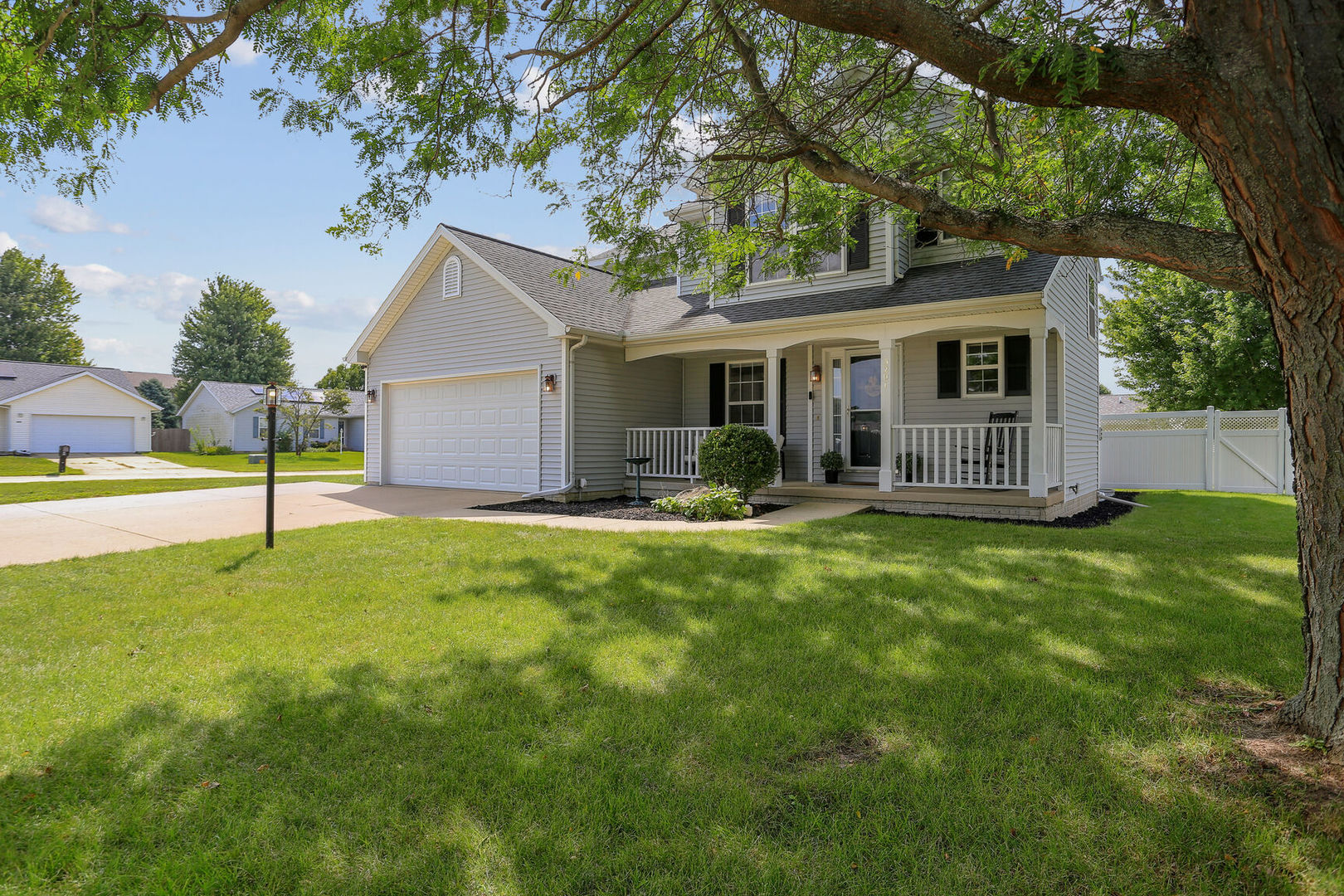 View Champaign, IL 61822 house