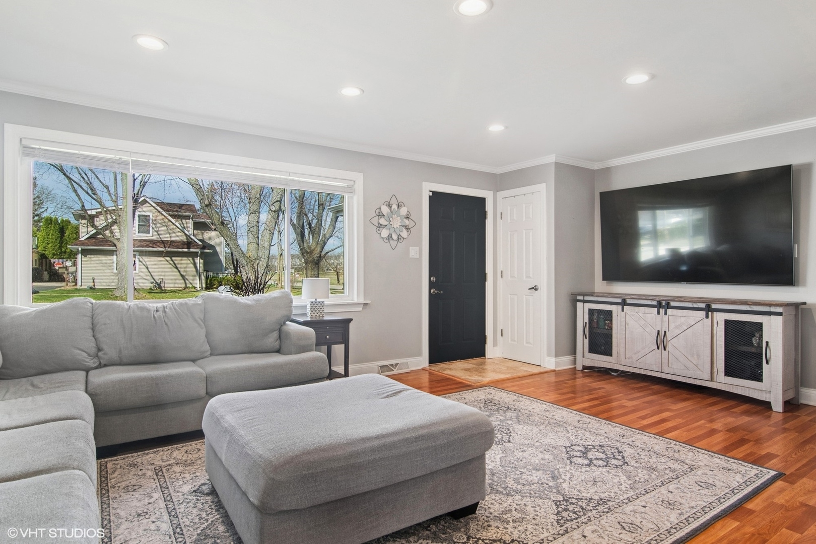635 W Palatine Road