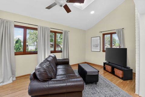 Tiny photo for 700 E Turner Avenue, Roselle, IL 60172 (MLS # 12633615)