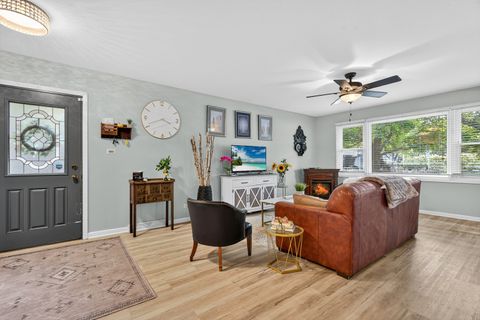 Tiny photo for 185 Happ Road, Northfield, IL 60093 (MLS # 12519026)