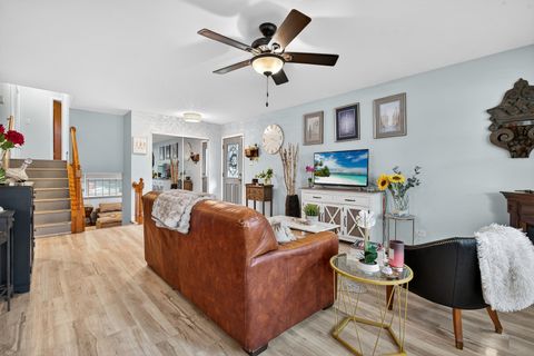 Tiny photo for 185 Happ Road, Northfield, IL 60093 (MLS # 12519026)