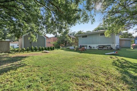 Tiny photo for 185 Happ Road, Northfield, IL 60093 (MLS # 12519026)