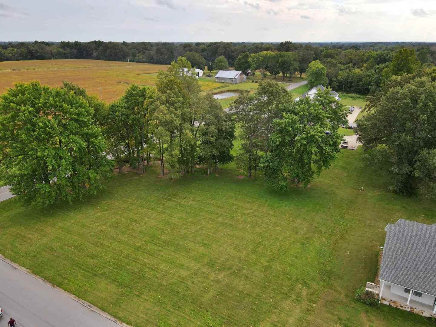 00 HAWTHORNE Lane