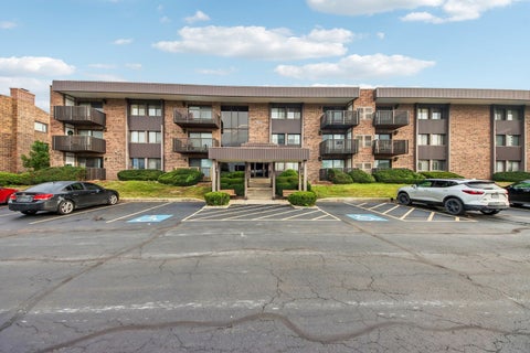 Photo of 1420 Woodbridge Road #3C, Joliet, IL 60436 (MLS # 12754705)