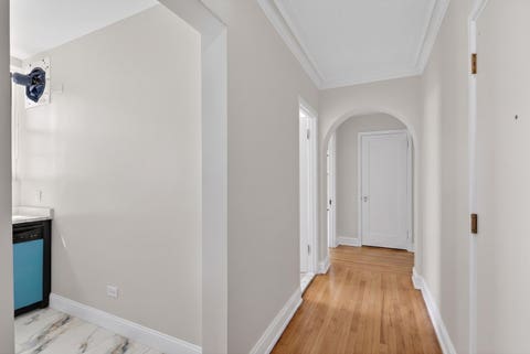 Tiny photo for 6901 S Oglesby Avenue #10A, Chicago, IL 60649 (MLS # 12634008)
