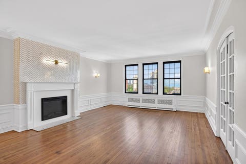 Tiny photo for 6901 S Oglesby Avenue #10A, Chicago, IL 60649 (MLS # 12634008)