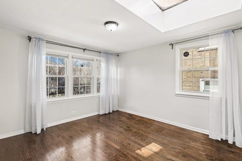 Tiny photo for 213 S Dryden Place, Arlington Heights, IL 60004 (MLS # 12601116)