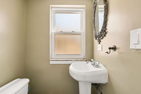 Tiny photo for 213 S Dryden Place, Arlington Heights, IL 60004 (MLS # 12601116)