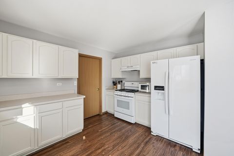 Tiny photo for 379 Stone Hollow Drive, Poplar Grove, IL 61065 (MLS # 12554445)