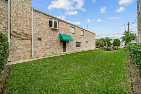 Tiny photo for 616 W 37th Street, Chicago, IL 60609 (MLS # 12738795)