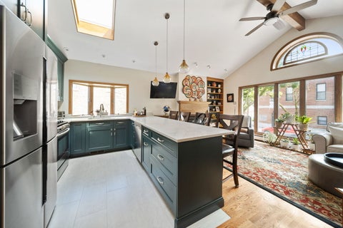 Tiny photo for 616 W 37th Street, Chicago, IL 60609 (MLS # 12738795)