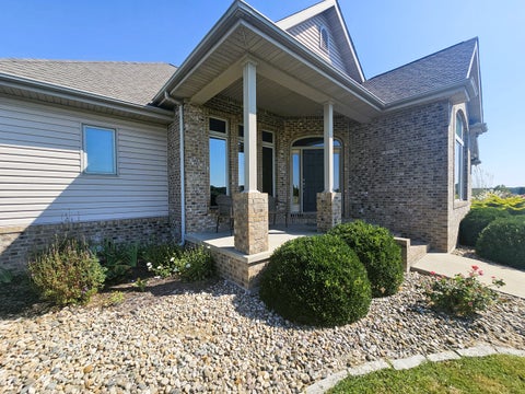 Tiny photo for 15228 E Holland Drive, Mt Vernon, IL 62864 (MLS # 12752603)