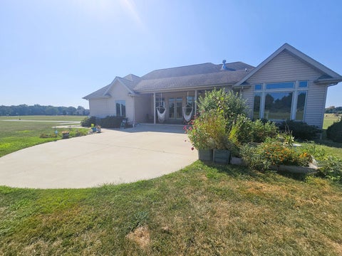 Tiny photo for 15228 E Holland Drive, Mt Vernon, IL 62864 (MLS # 12752603)