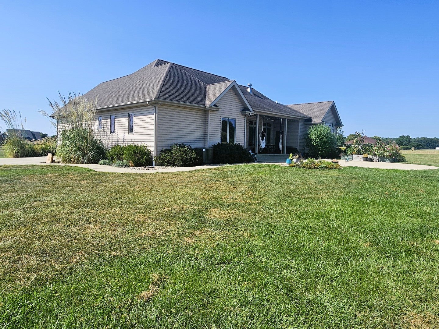 15228 E Holland Drive