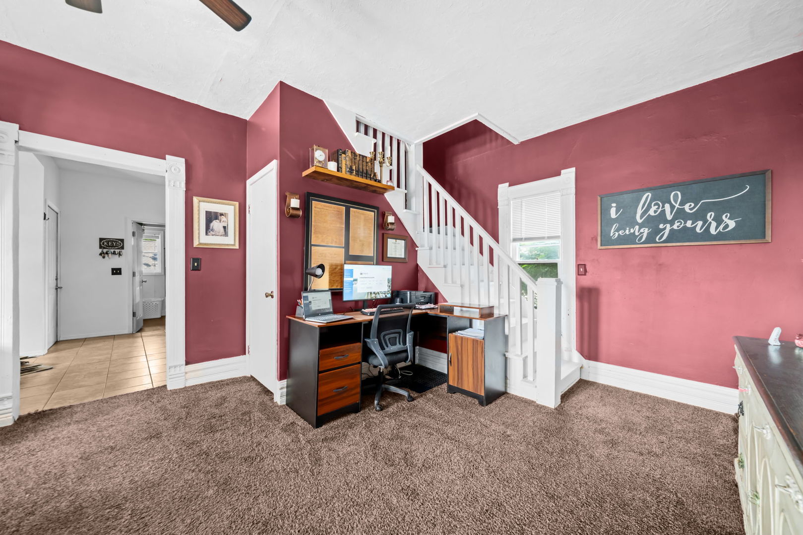 300 N 4TH Street