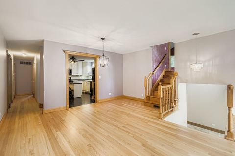 Tiny photo for 5904 Elm Street, Lisle, IL 60532 (MLS # 12447036)